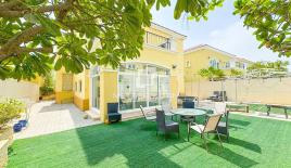 Villa pour 1 874 204 Euro à Dubaï, EAU