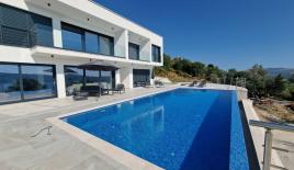 Villa for 6 500 euro per month in Tivat, Montenegro