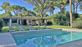 Villa para 2 100 euro por día en Roccamare, Italia