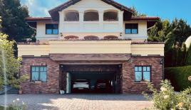 Villa für 1 300 000 euro in Balaton, Ungarn