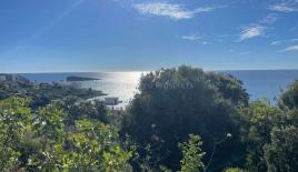 Grundstück für 211 000 euro in Utjeha, Montenegro