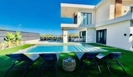 Villa für 950 000 euro in Spanien