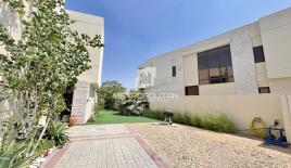 Villa pour 1 384 240 Euro à Dubaï, EAU