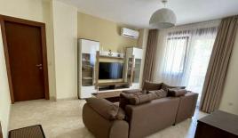 Wohnung für 230 000 euro in Becici, Montenegro