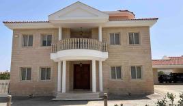 House for 10 000 euro per month in Limassol, Cyprus