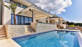 House for 1 700 000 euro in Utjeha, Montenegro