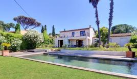 Villa für 4 900 000 euro in Saint-Tropez, Frankreich