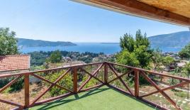 House for 180 000 euro in Herceg-Novi, Montenegro