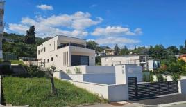 Villa für 2 370 000 euro in Lovran, Kroatien