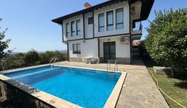 Haus für 263 700 euro in Koschariza, Bulgarien
