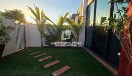 Villa für 746 955 euro in Dubai, VAE