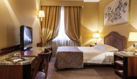 Hôtel pour 100 000 000 Euro à Milan, Italie