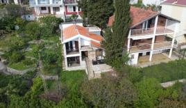 Casa para 170 000 euro en Dobra Voda, Montenegro