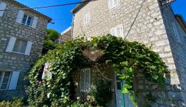 Casa para 387 000 euro en Kotor, Montenegro