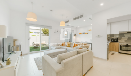 Villa para 717 561 euro en Dubái, EAU