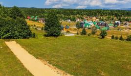 Terreno per 119 680 euro a Žabljak, Montenegro