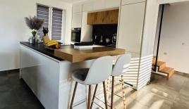 Maison pour 960 000 Euro à Koper, Slovénie