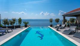 Villa per 2 550 000 euro a Omis, Croazia