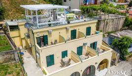 Hotel for 1 500 000 euro in Herceg-Novi, Montenegro
