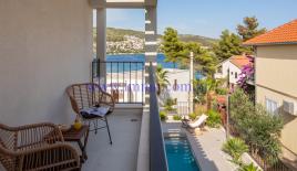 Villa per 1 395 000 euro a Traù, Croazia