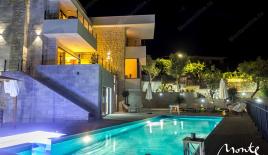Villa pour 1 300 000 Euro à Dénovici, Monténégro