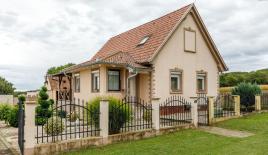 Haus für 180 000 euro in Hévíz, Ungarn