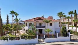 Villa para 1 350 000 euro en Lárnaca, Chipre