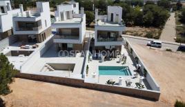 Villa for 475 000 euro in Pilar de la Horadada, Spain