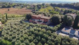 Maison pour 640 000 Euro à Castiglione del Lago, Italie