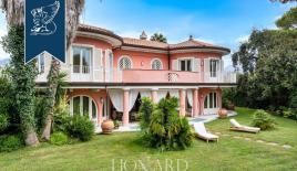 Villa pour 15 000 000 Euro à Forte dei Marmi, Italie