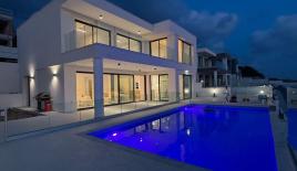 Villa for 1 595 000 euro in Paphos, Cyprus