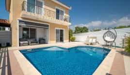 Villa for 347 500 euro in Paphos, Cyprus