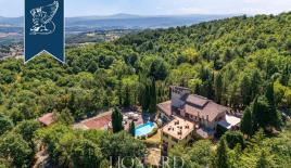 Farm in Sarteano, Italien (preis auf Anfrage)
