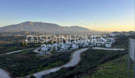 Villa for 3 685 000 euro in Mijas, Spain