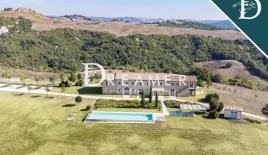 Villa für 3 500 000 euro in Volterra, Italien