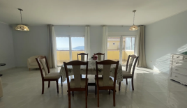 Wohnung für 242 000 euro in Budva, Montenegro