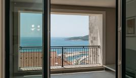 Wohnung für 650 000 euro in Halbinsel Luštica, Montenegro