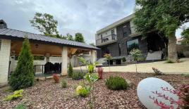 Casa per 277 464 euro a Tbilisi, Georgia