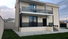 Casa per 303 477 euro a Tbilisi, Georgia