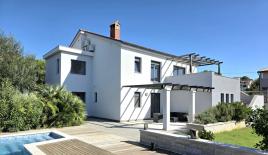 Villa per 770 000 euro in Croazia