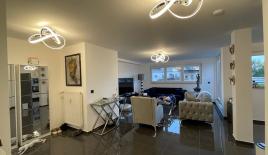 Appartamento per 350 000 euro a Duisburg, Germania