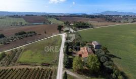 Casa para 220 000 euro en Castiglione del Lago, Italia