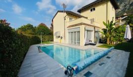 Villa per 1 590 000 euro a Lugano, Svizzera