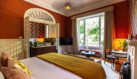 Hotel, albergo per 29 000 000 euro ad Almada, Portogallo