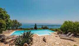 Villa for 2 800 000 euro in Croatia