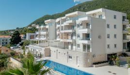 Wohnung für 395 000 euro in Herceg-Novi, Montenegro