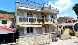 Hotel für 600 000 euro in Kumbor, Montenegro