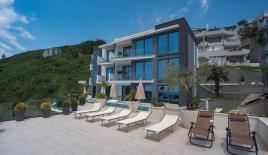 Villa für 970 000 euro in Budva, Montenegro