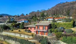 Villa per 980 000 euro a Lesa, Italia