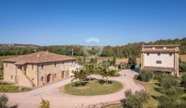 Casa per 1 550 000 euro a Marsciano, Italia